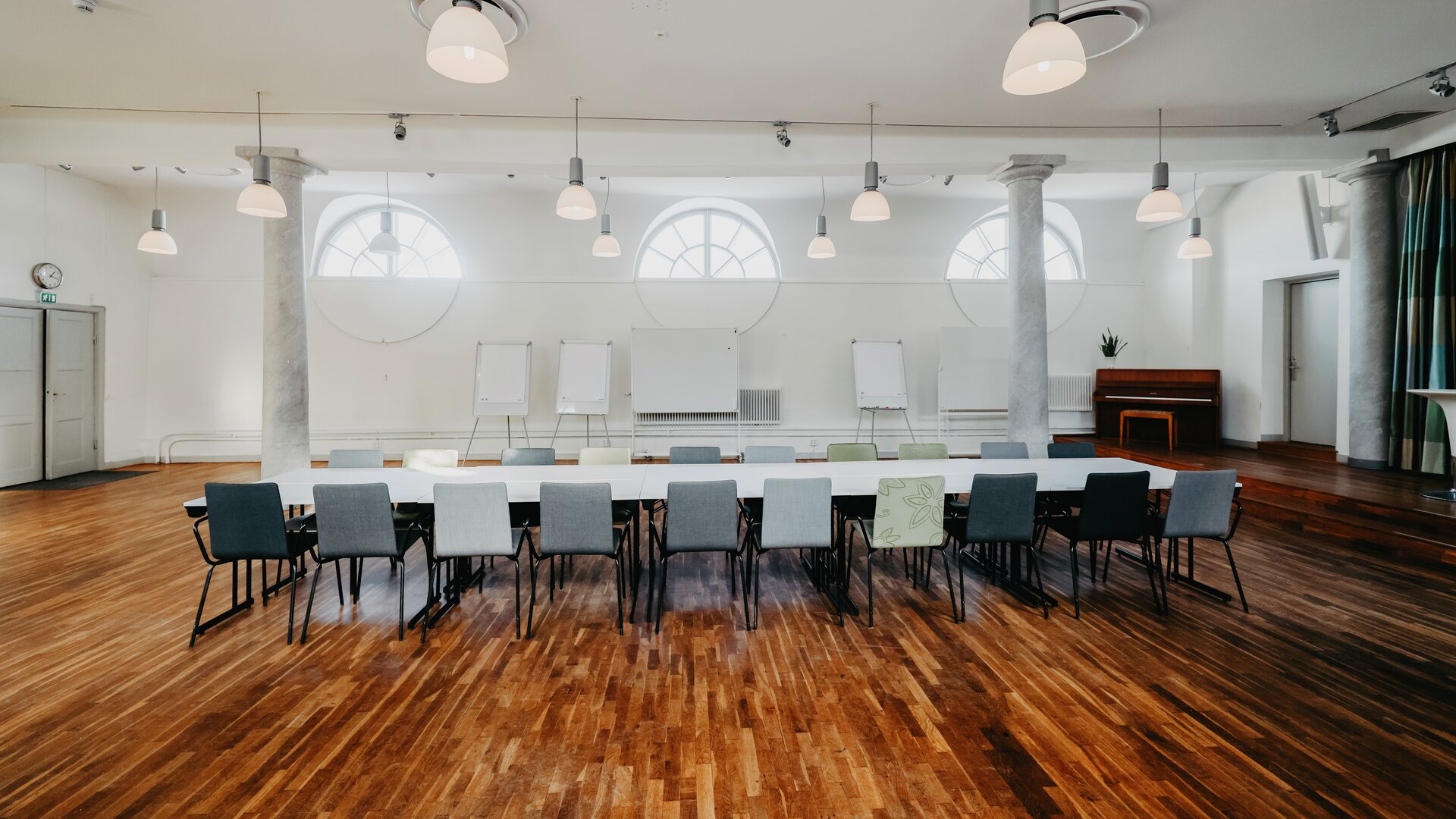 konferens nära stockholm. möte i sigtuna nära arlanda flygplats. rosersbergs slottshotell